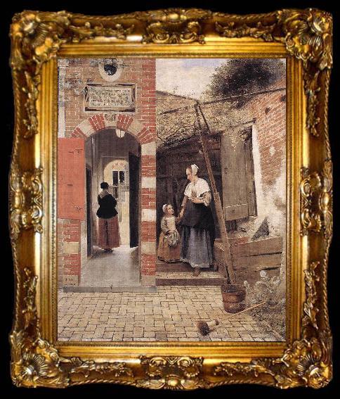framed  HOOCH, Pieter de The Courtyard of a House in Delft dg, ta009-2