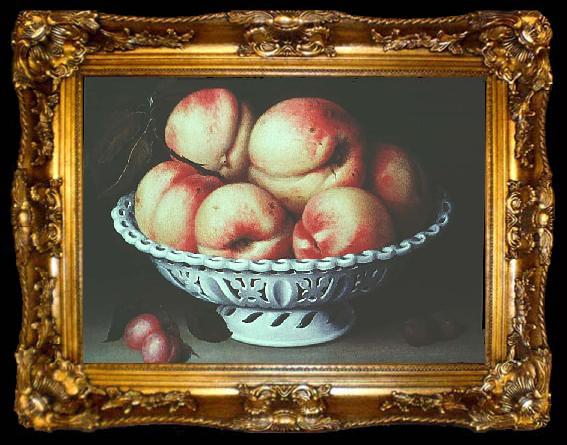 framed  Fede Galizia Peaches in a pierced white faience basket, ta009-2