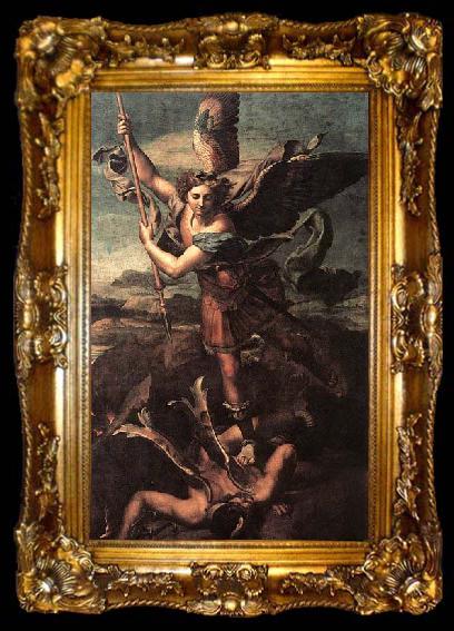 framed  RAFFAELLO Sanzio St Michael and the Satan, ta009-2