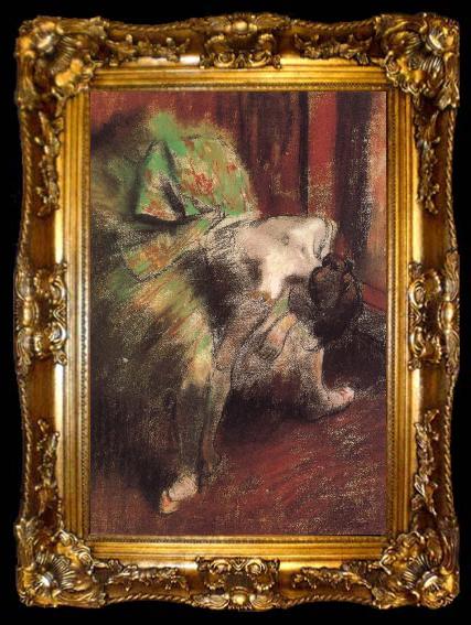 framed  Edgar Degas woman witb a gren iutu, ta009-2