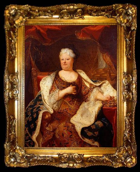 framed  Hyacinthe Rigaud Madame holding a crown of a daughter of France, ta009-2
