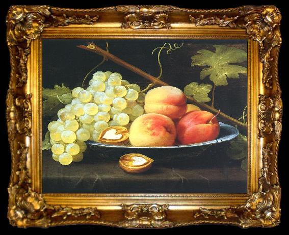 framed  Jacob van Es Nature morte aux peches, raisins et noix sur un entablement, ta009-2